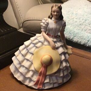 Vintage AVON Scarlett O’Hara Figurine
